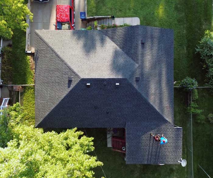 Professional are installing new roofing near Oak Creek, WI